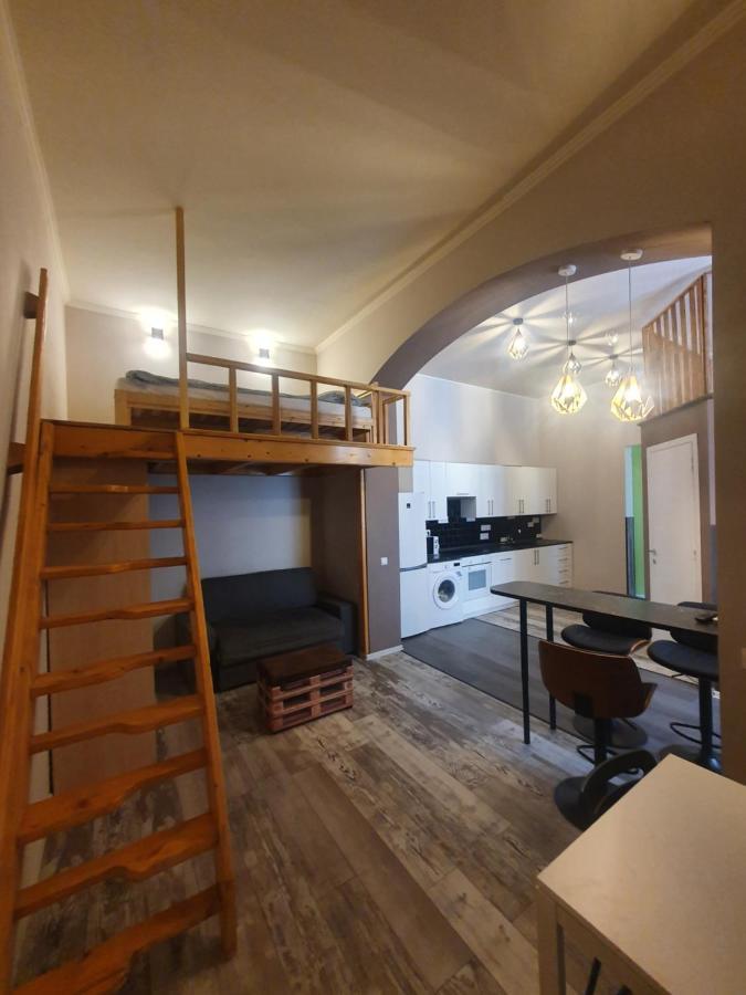 Art-Club Apartment With Air Condition Boedapest Buitenkant foto